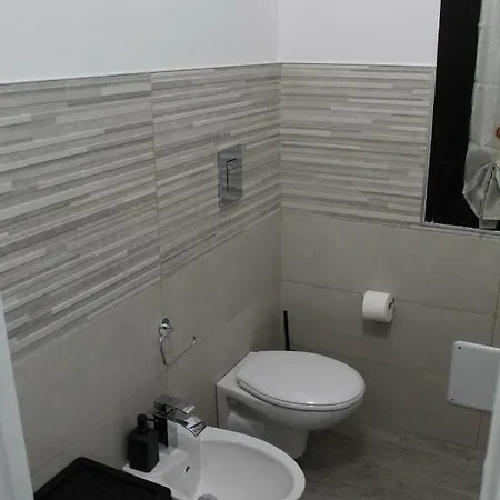 Newhouse Crispi 78 Appartement *